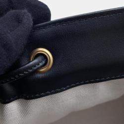 Gucci Black Leather GG Matelasse Bucket Bag
