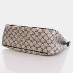Gucci Medium GG Supreme Sherry Shoulder Bag