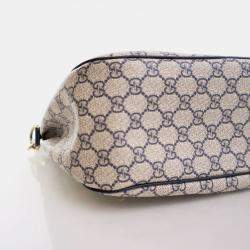 Gucci Medium GG Supreme Sherry Shoulder Bag