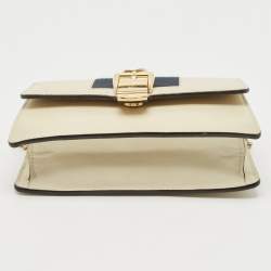 Pre Owned Gucci Off White Leather Super Mini Sylvie Wallet On Chain