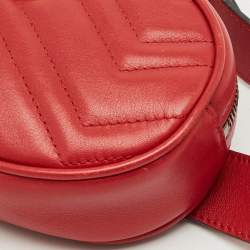 Pre Owned Gucci Red Matelassé Leather Mini GG Marmont Belt Bag