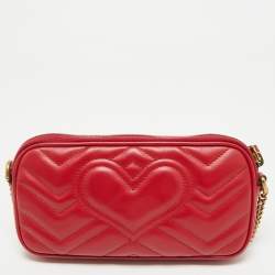 مملوكة مسبقًا Gucci Red Matelassé Leather GG Marmont Zip Around Wallet On Chain