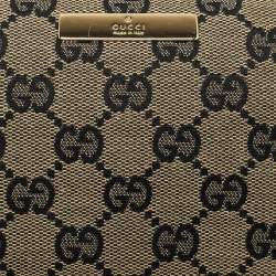 Pre Owned Gucci Beige/Black GG Canvas Boat Pochette Bag