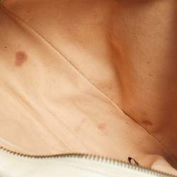 Pre Owned Gucci White Matelassé Chevron Leather GG Marmont Small Camera Bag