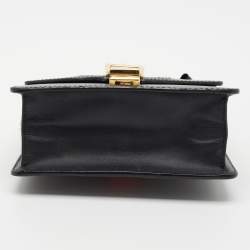 مملوكة مسبقًا حقيبة كتف غوتشي سيلفي سلسلة ويب ميني جلد أسود