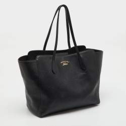 Pre Owned Gucci Black Pebbled Leather Medium Swing Tote
