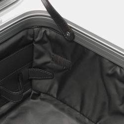 Pre Owned Gucci Gg Supreme Beauty Case Coated Canvas Handbag Gray And Silver