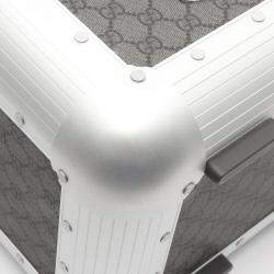 Pre Owned Gucci Gg Supreme Beauty Case Coated Canvas Handbag Gray And Silver