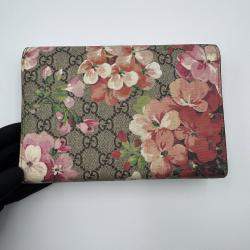 Pre Owned Gucci Blue/Beige GG Blooms Supreme Canvas and Leather Dionysus Wallet On Chain