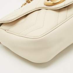 Pre Owned Gucci Off White Matelassé Leather Super Mini GG Marmont Shoulder Bag