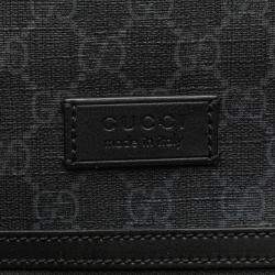 Pre Owned Gucci Black Medium GG Supreme Web Messenger Bag