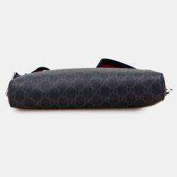 Pre Owned Gucci Black Medium GG Supreme Web Messenger Bag