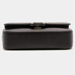 Pre Owned حقيبة ساتشل غوتشي بتيت GG جلد أسود ميني