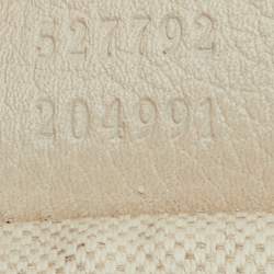 مملوكة مسبقًا Gucci Off White Leather Small Logo Web Belt Bag