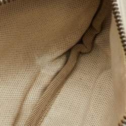 مملوكة مسبقًا Gucci Off White Leather Small Logo Web Belt Bag