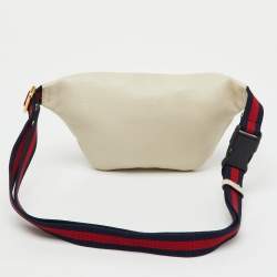 مملوكة مسبقًا Gucci Off White Leather Small Logo Web Belt Bag