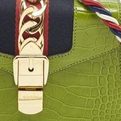 مملوكة مسبقًا حقيبة يد غوتشي ميني ويب سيلفي جلد تمساح أمريكي زيتوني بيد علوية