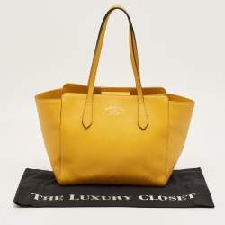 Pre Owned Gucci Mustard Leather Small Swing Tote