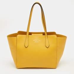 Pre Owned Gucci Mustard Leather Small Swing Tote