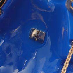 مملوكة مسبقًا حقيبة كتف غوتشي GG دمية دب سواروفسكي زرقاء متعددة الألوان