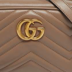 Pre Owned Gucci Beige Matelassé Leather Mini GG Marmont Camera Bag