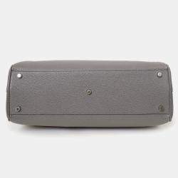 مملوكة مسبقًا حقيبة يد غوتشي متوسط زومي جلود محببة رمادية مع حزام وشعار G متداخل وبيت الحصان