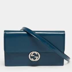 مملوكة مسبقًا Gucci Interlocking G Teal Blue Leather Wallet On Chain