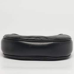 مملوكة مسبقًا Gucci GG Marmont Small Black Matelassé Leather Hobo