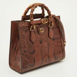 مملوكة مسبقًا حقيبة يد غوتشي ديانا صغيرة بايثون بني بمقبض بامبو