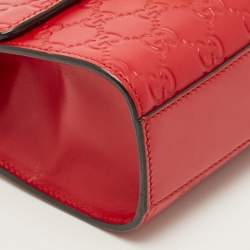 مملوكة مسبقًا حقيبة كتف غوتشي غوتشيسيما جلد أحمر قفل صغيرة