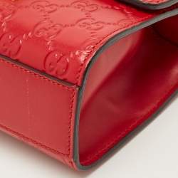 مملوكة مسبقًا حقيبة كتف غوتشي غوتشيسيما جلد أحمر قفل صغيرة