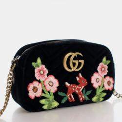 مملوكة مسبقًا Gucci Small Velvet GG Marmont Chain