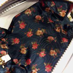 Pre Owned حقيبة كروس بودي غوتشي \"جى جى سوبريم\" بي في سي بيضاء ميني