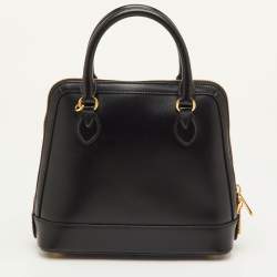 Pre Owned حقيبة ساتشيل غوتشي جلد أسود بحزام 1955 صغير  حاملاً الزمام