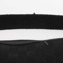 مملوكة مسبقًا حقيبة كتف غوتشي قماش GG وجلد سوداء