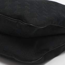 مملوكة مسبقًا حقيبة كتف غوتشي قماش GG وجلد سوداء