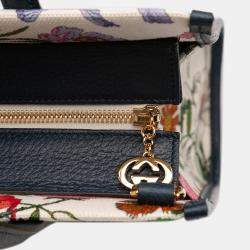 مملوكة مسبقًا Gucci Blue White Medium Canvas Flora Satchel