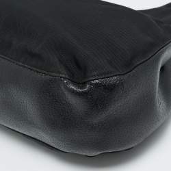 مملوكة مسبقًا حقيبة يد غوتشي توت نايلون أسود بمقبض من الخيزران