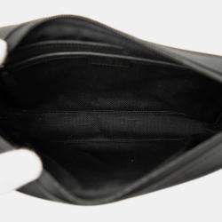 مملوكة مسبقًا Gucci Black GG Rubber Effect Leather Crossbody