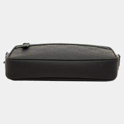 مملوكة مسبقًا Gucci Black GG Rubber Effect Leather Crossbody