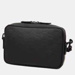 مملوكة مسبقًا Gucci Black GG Rubber Effect Leather Crossbody