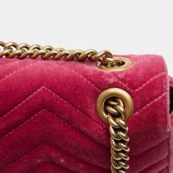 مملوكة مسبقًا حقيبة كتف غوتشي مخمل مطرز أعمى عن الحب كبير GG وردي مارمونت ماتيلاسيه