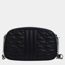 مملوكة مسبقًا Gucci Black Small GG Marmont Matelasse Leather Aria Crossbody