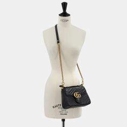 مملوكة مسبقًا Gucci GG Marmont Mini Black Leather Top Handle Bag