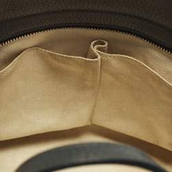 مملوكة مسبقًا حقيبة يد غوتشي سوينغ صغيرة جلد أسود