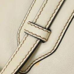 مملوكة مسبقًا Gucci Off-White Leather 85Th Anniversary Handbag