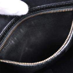 مملوكة مسبقًا Gucci Black GG Shoulder Bag