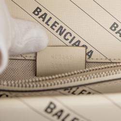 مملوكة مسبقًا حقيبة كتف غوتشي ديونيسوس جلد صغير مشروع الهاكر أبيض