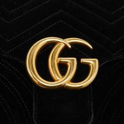 مملوكة مسبقًا Gucci GG Marmont Flap Medium Black Matelassé Velvet Shoulder Bag