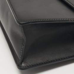 مملوكة مسبقًا حقيبة كتف غوتشي سيلفي جلد أبيض بسلسلة ويب صغيرة